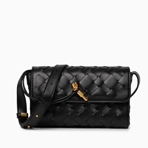 Verano Hill Handbags - Verano Hill Therese Crossbody Bag